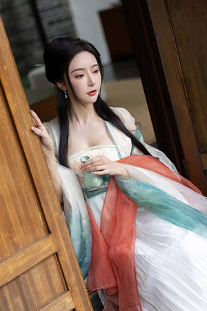 《偷窥》高潮片段